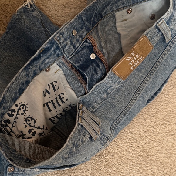 Free people high rise Frayed Shorts - Picture 5 of 6